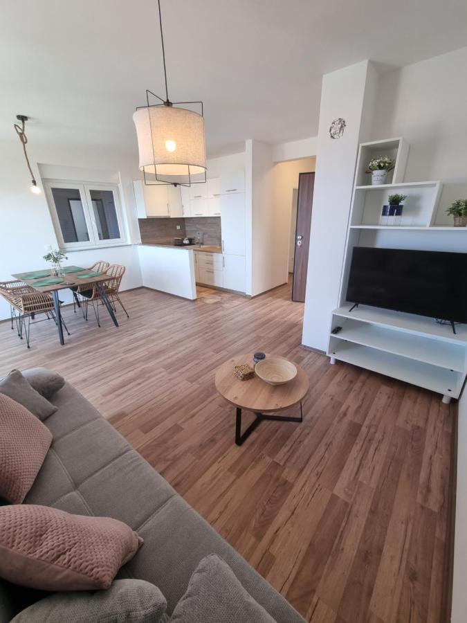 Sea View Apartment روغوزنيكا المظهر الخارجي الصورة