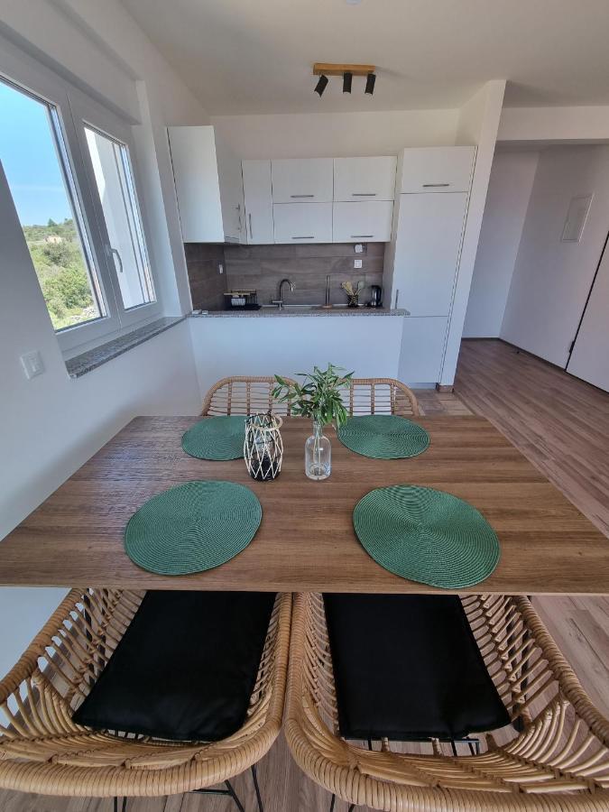 Sea View Apartment روغوزنيكا المظهر الخارجي الصورة